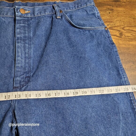 Vtg Wrangler Jeans 42x32 Measures 40x31 Cowboy Cut Relaxed Western 90's Y2K - Picture 7 of 11
